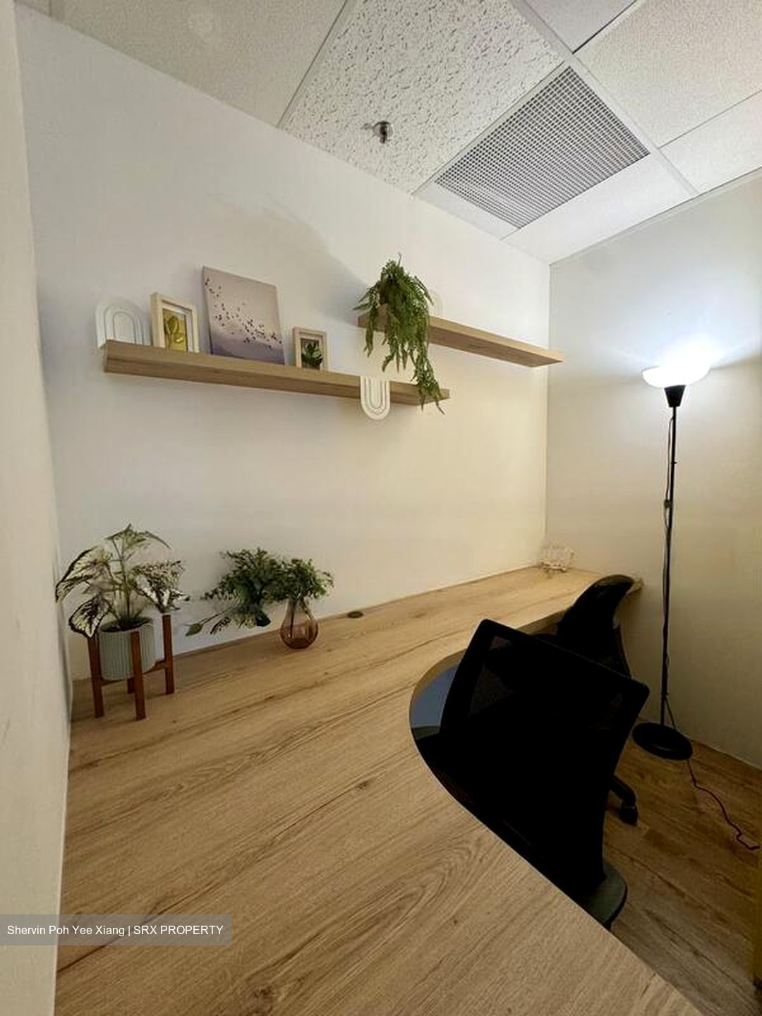 International Plaza (D2), Office #459908891